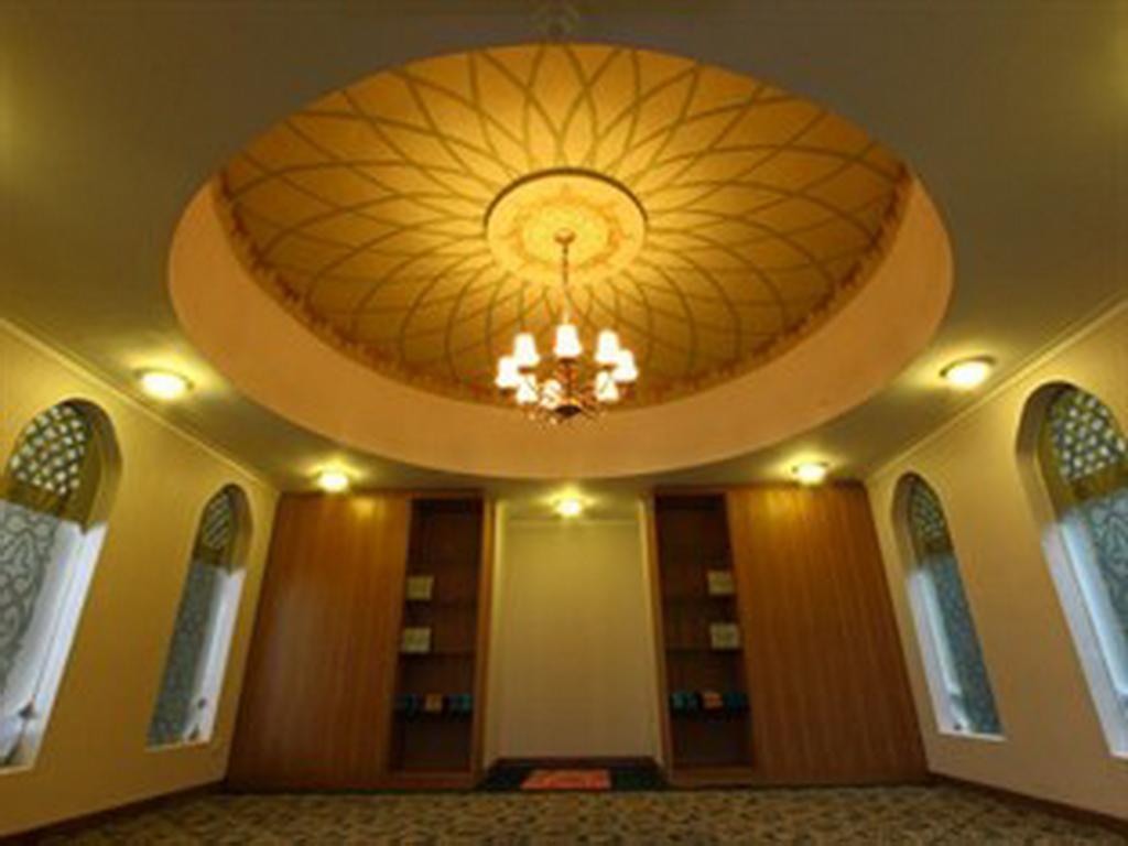 Aziza Syariah Hotel Solo By Horison Екстериор снимка