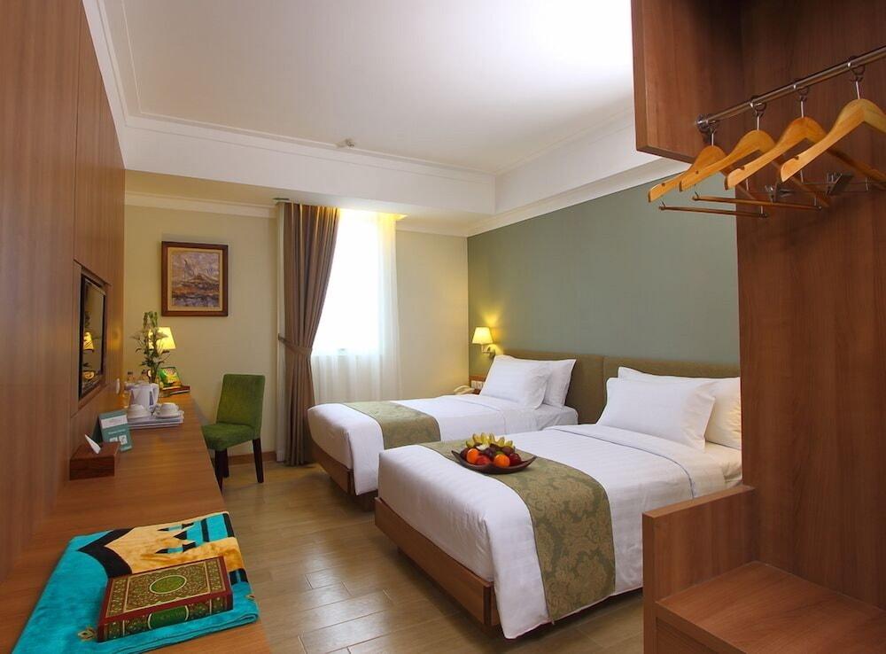 Aziza Syariah Hotel Solo By Horison Екстериор снимка